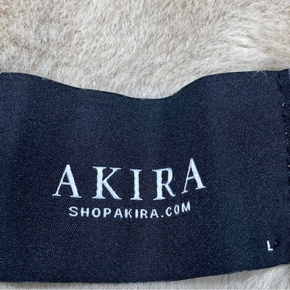 AKIRA Cream Fuzzy Bomber Jacket W LG. Pockets Buckle details PREPPY CITY - Picture 3 of 16